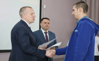 Уральская Сталь назначила стипендии лучшим студентам политехнического колледжа и филиала НИТУ МИСИС